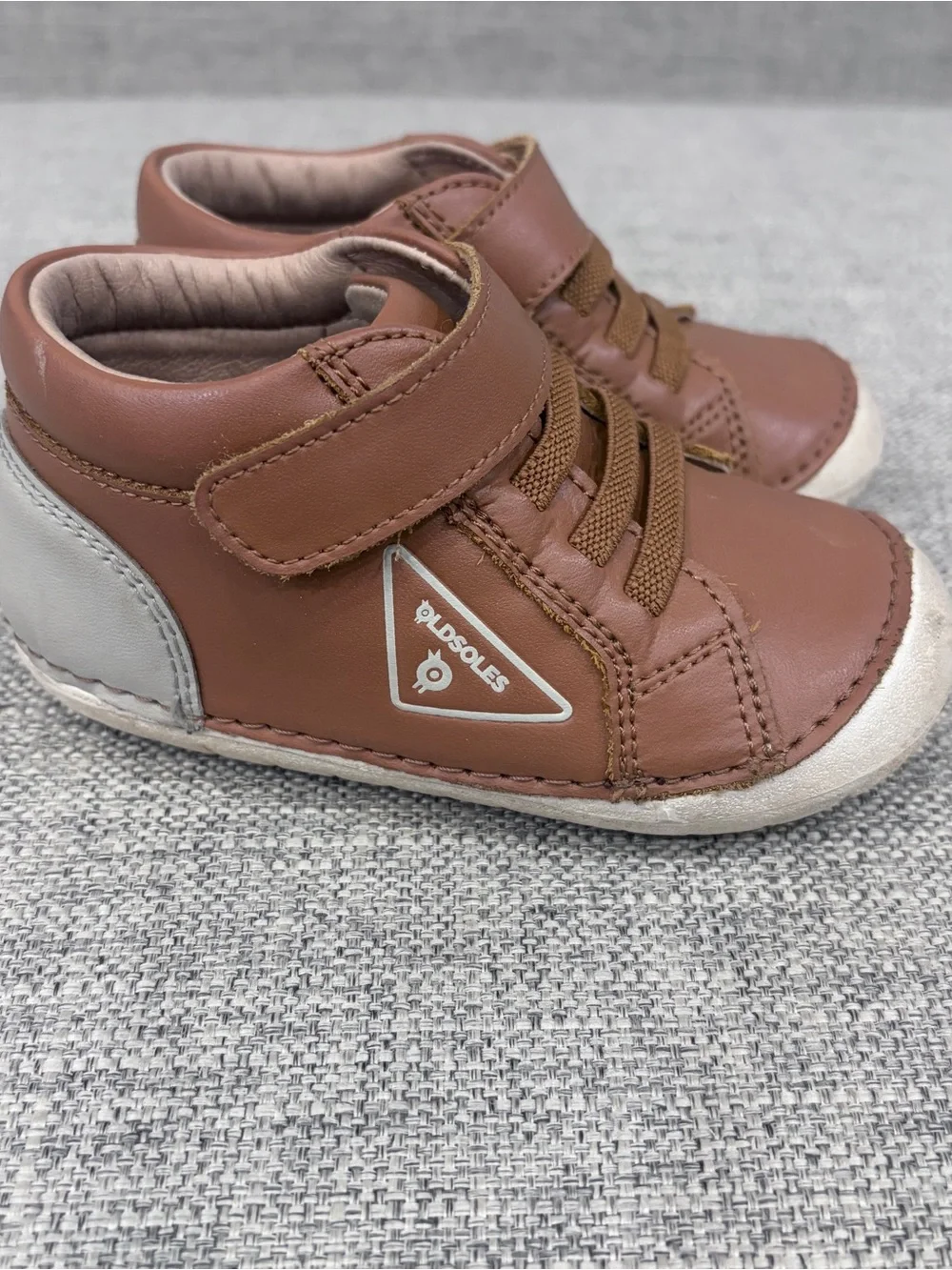 Old Soles size 23 (US size 7) GUC